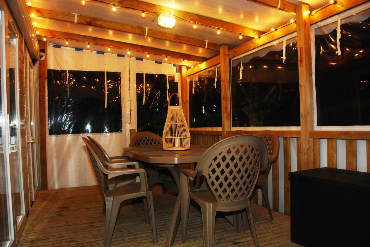 Mobilhome 2Ch Climatise-Terrasse Fermee-4 Velos-Camping 4 Etoiles Les Charmettes Les Mathes Dış mekan fotoğraf