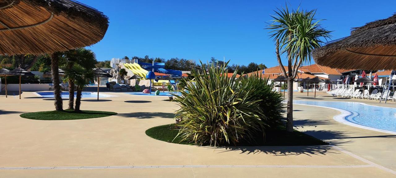 Mobilhome 2Ch Climatise-Terrasse Fermee-4 Velos-Camping 4 Etoiles Les Charmettes Les Mathes Dış mekan fotoğraf