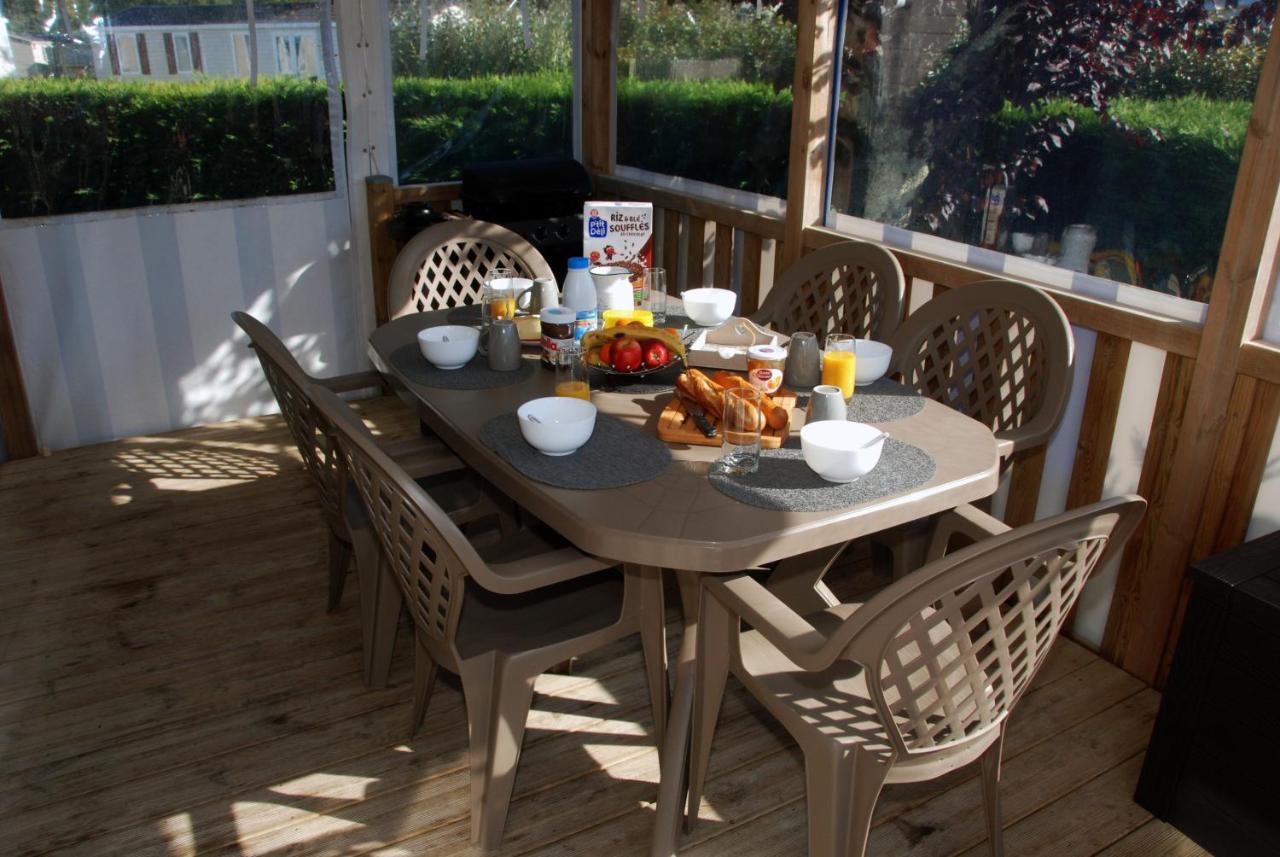 Mobilhome 2Ch Climatise-Terrasse Fermee-4 Velos-Camping 4 Etoiles Les Charmettes Les Mathes Dış mekan fotoğraf