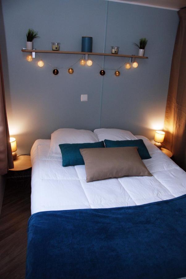 Mobilhome 2Ch Climatise-Terrasse Fermee-4 Velos-Camping 4 Etoiles Les Charmettes Les Mathes Dış mekan fotoğraf