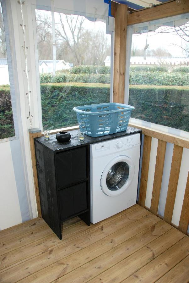 Mobilhome 2Ch Climatise-Terrasse Fermee-4 Velos-Camping 4 Etoiles Les Charmettes Les Mathes Dış mekan fotoğraf